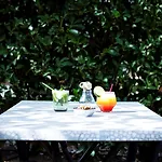 Hotel Kyriad Lyon Sud - Genis Laval