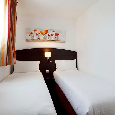 Hotel Kyriad Lyon Sud - Genis Laval
