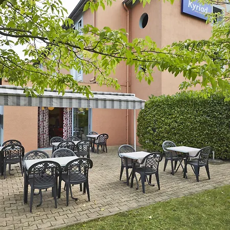 Hotel Kyriad Lyon Sud - Genis Laval