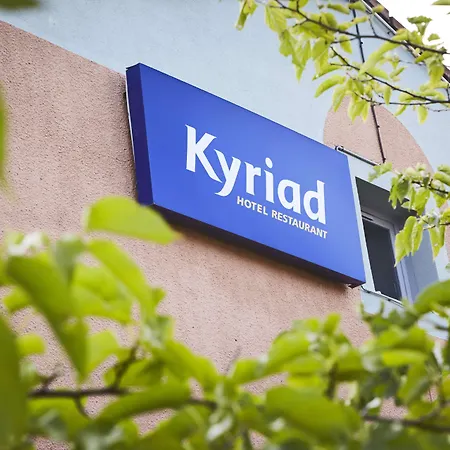 Kyriad Lyon Sud - Genis Laval