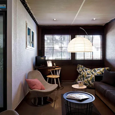 Hotel Kyriad Lyon Sud - Genis Laval