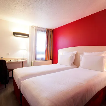 Kyriad Lyon Sud - Genis Laval 3*