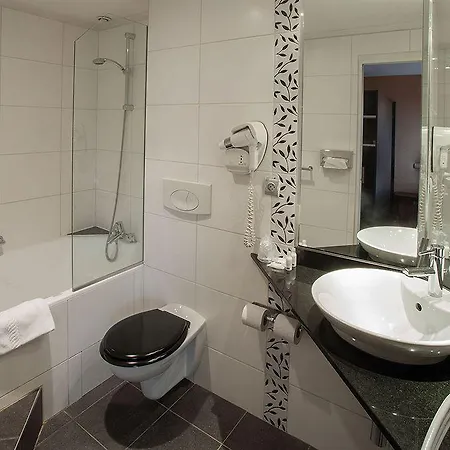 Kyriad Lyon Sud - Genis Laval 3* Saint-Genis-Laval