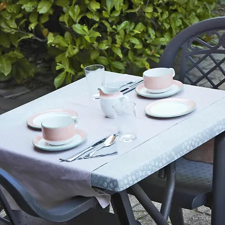 Hotel Kyriad Lyon Sud - Genis Laval