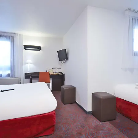 Kyriad Lyon Sud - Genis Laval 3*