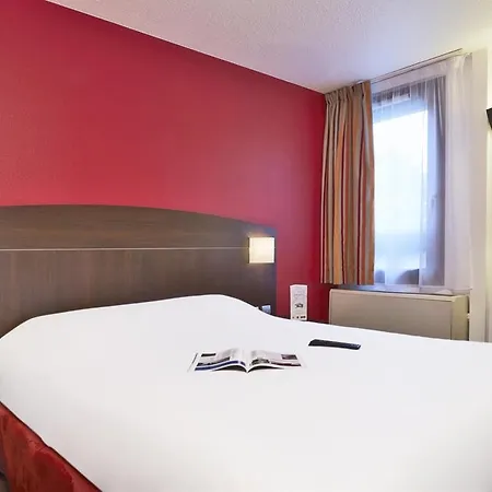 Hotel Kyriad Lyon Sud - Genis Laval 3*